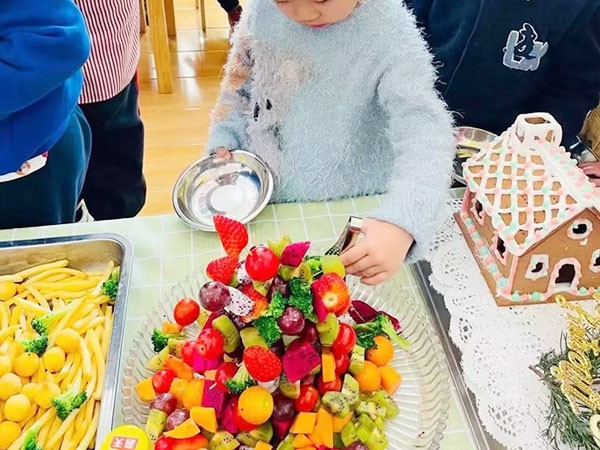 <b>大鸡巴操大骚逼操屁眼子</b>